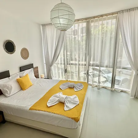 Apartment Rainbow 3 - Menada