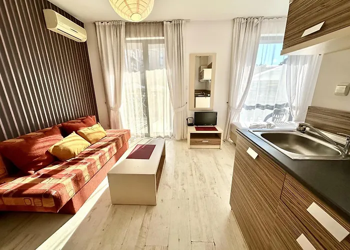 Rainbow 3 - Menada * סאני ביץ'