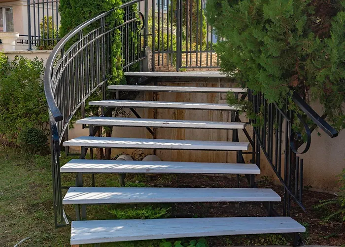 Rainbow 3 - Menada דירה *