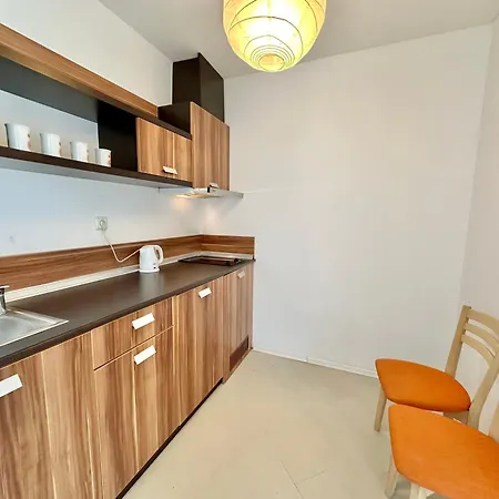 Rainbow 3 - Menada Appartement *