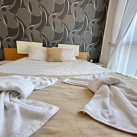 Rainbow 3 - Menada *