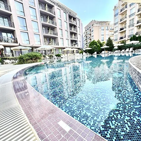 Rainbow 3 - Menada Appartement *